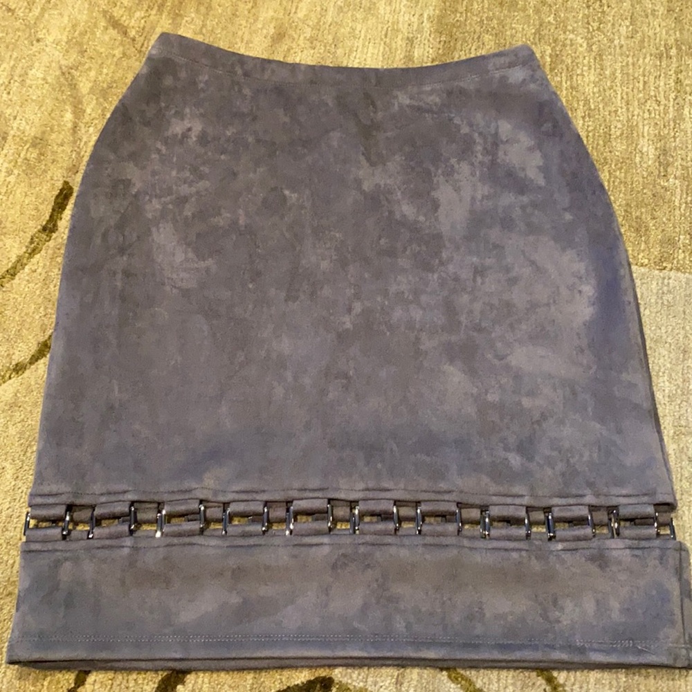 ~Essentials Sioni ~ Gray Faux Suede Skirt